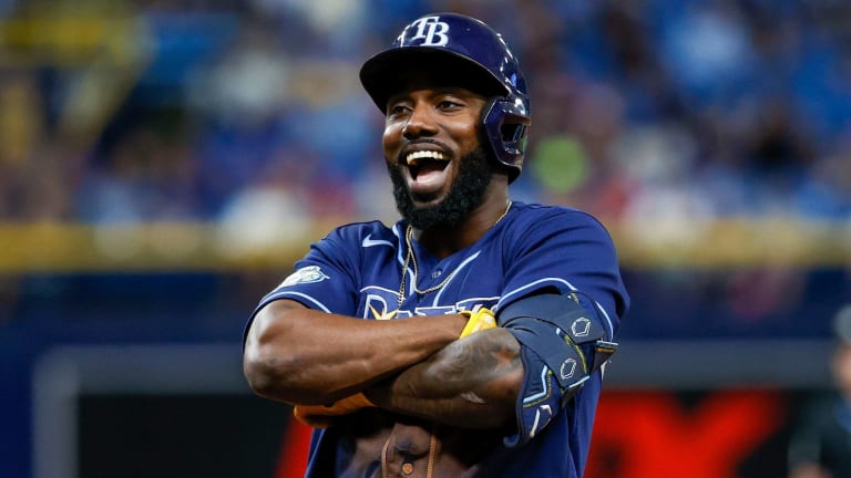 Randy Arozarena sorprende dominando pelota de beisbol